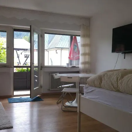 Ferienwohnung Seefeld Dorfplatz Apartment