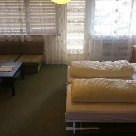 Ferienwohnung Seefeld Dorfplatz Apartment *