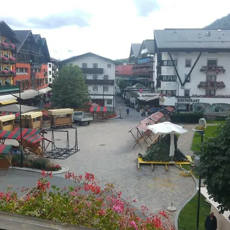 Ferienwohnung Seefeld Dorfplatz Apartment *