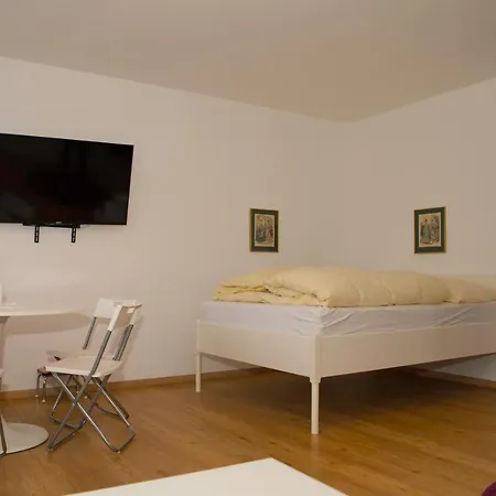 Ferienwohnung Seefeld Dorfplatz *